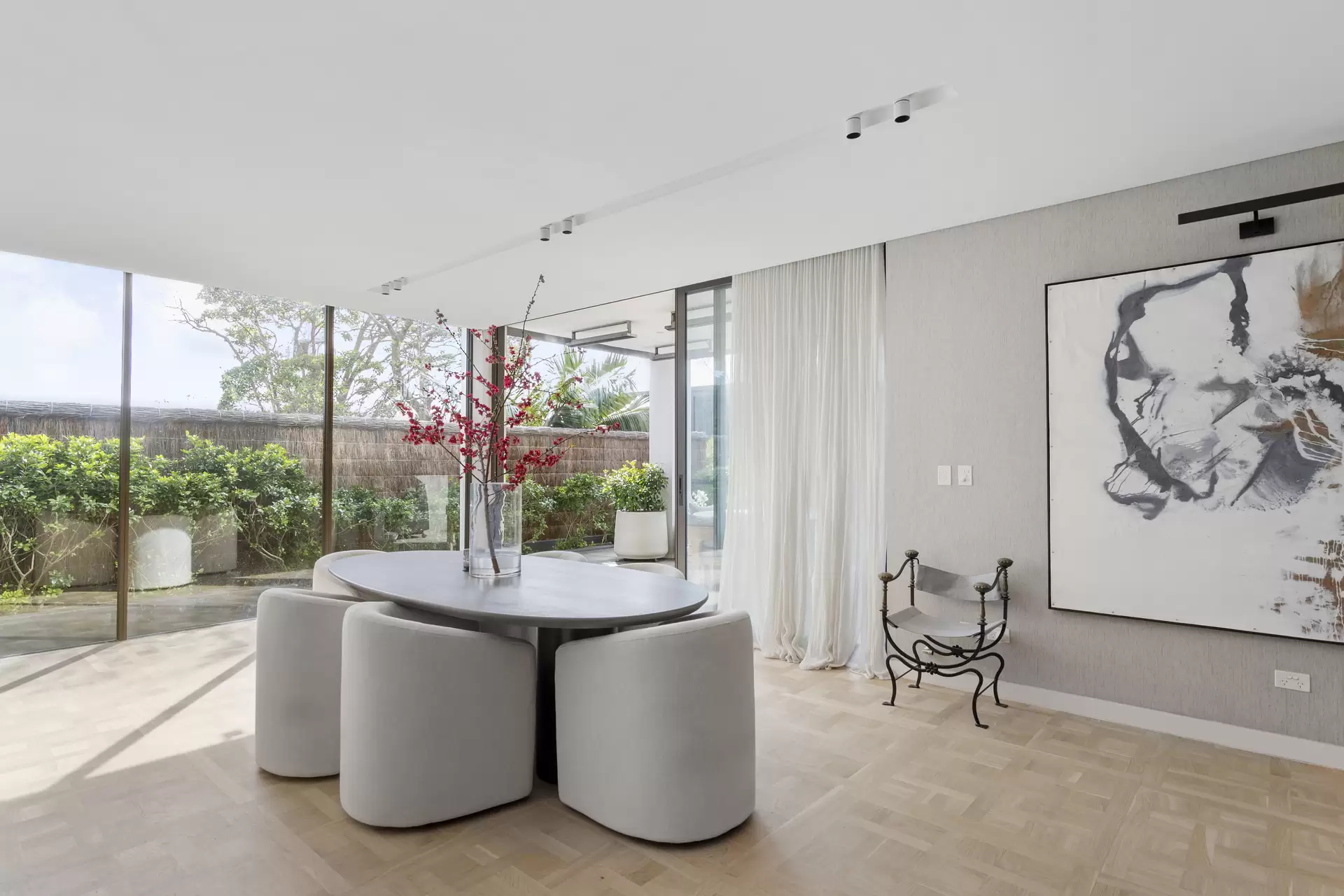 4/18a Albert Street, Edgecliff Sold by Sydney Sotheby's International Realty - image 1