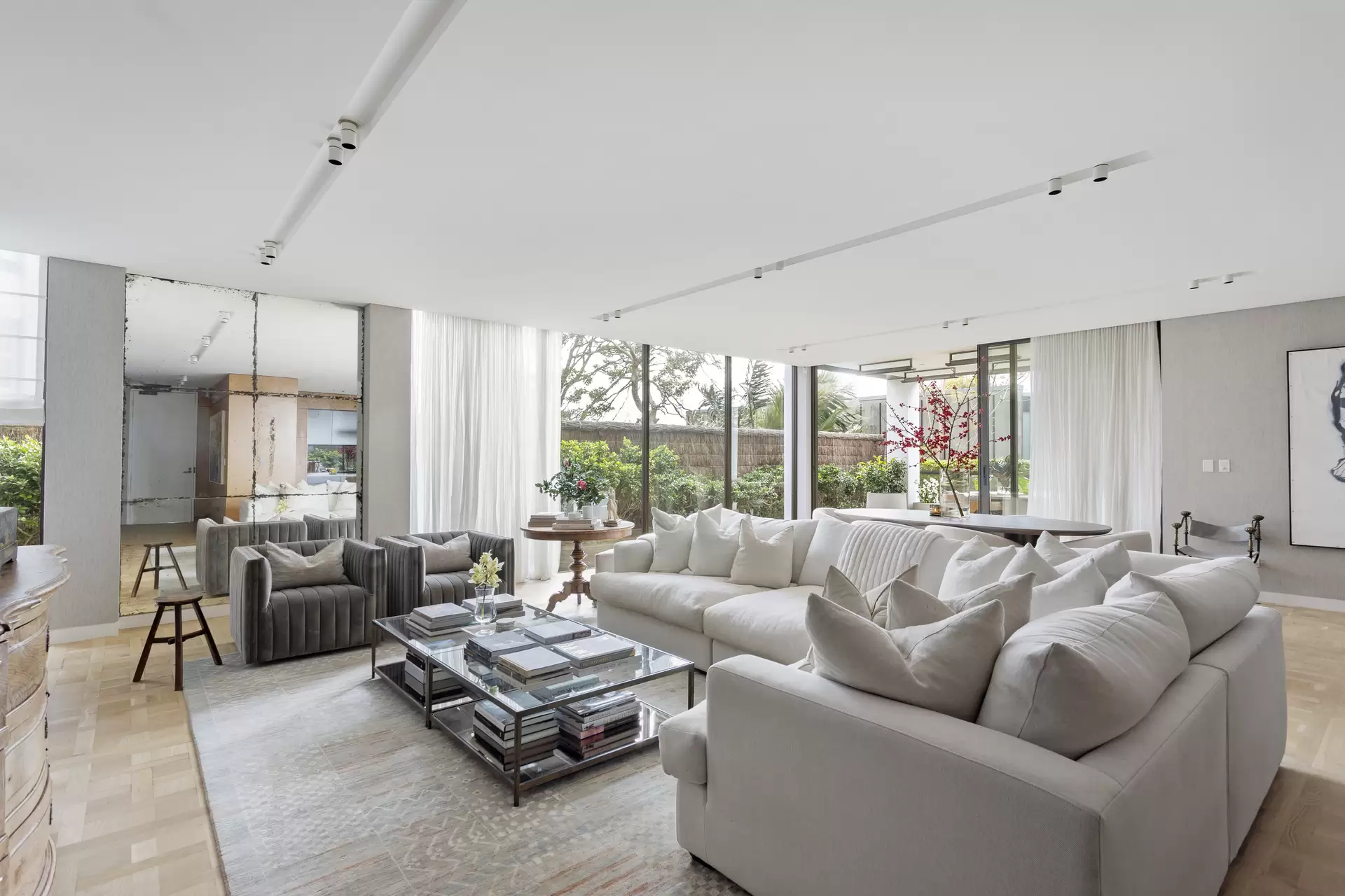 4/18a Albert Street, Edgecliff Sold by Sydney Sotheby's International Realty - image 1