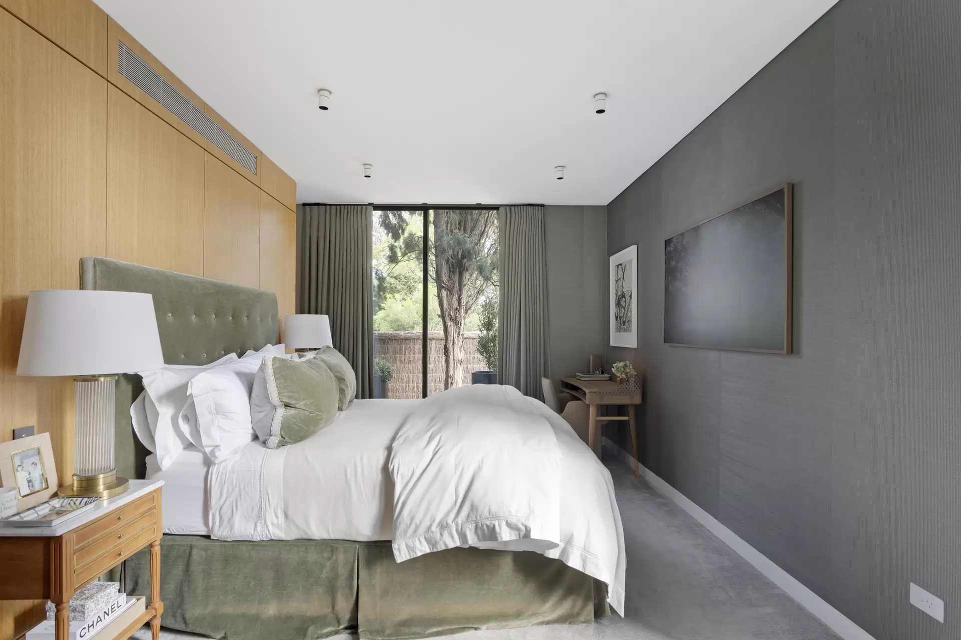 4/18a Albert Street, Edgecliff Sold by Sydney Sotheby's International Realty - image 1