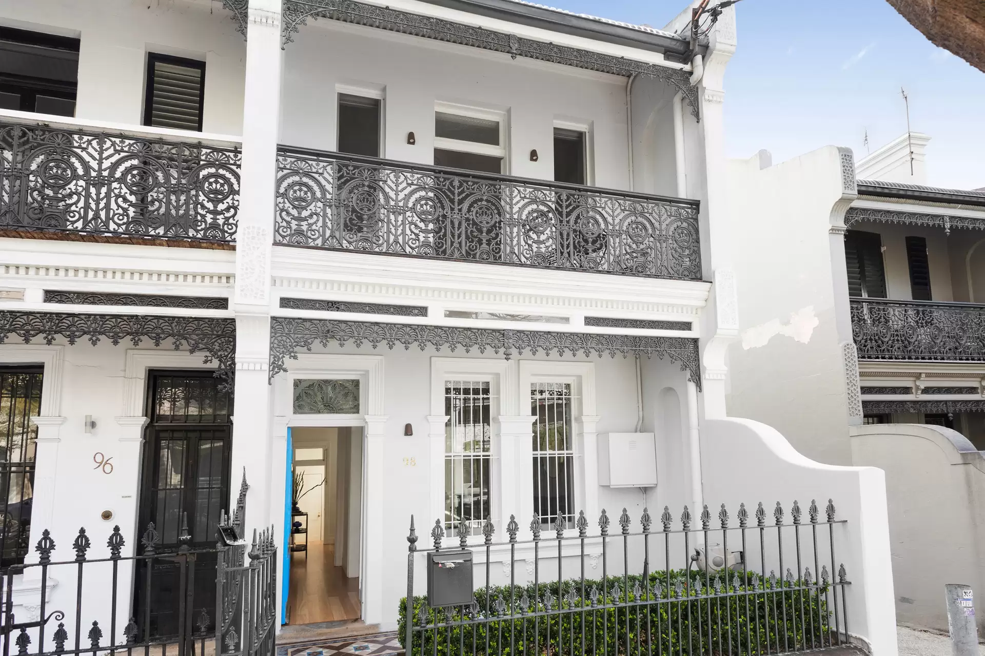 98 Liverpool Street, Paddington Sold by Sydney Sotheby's International Realty - image 1