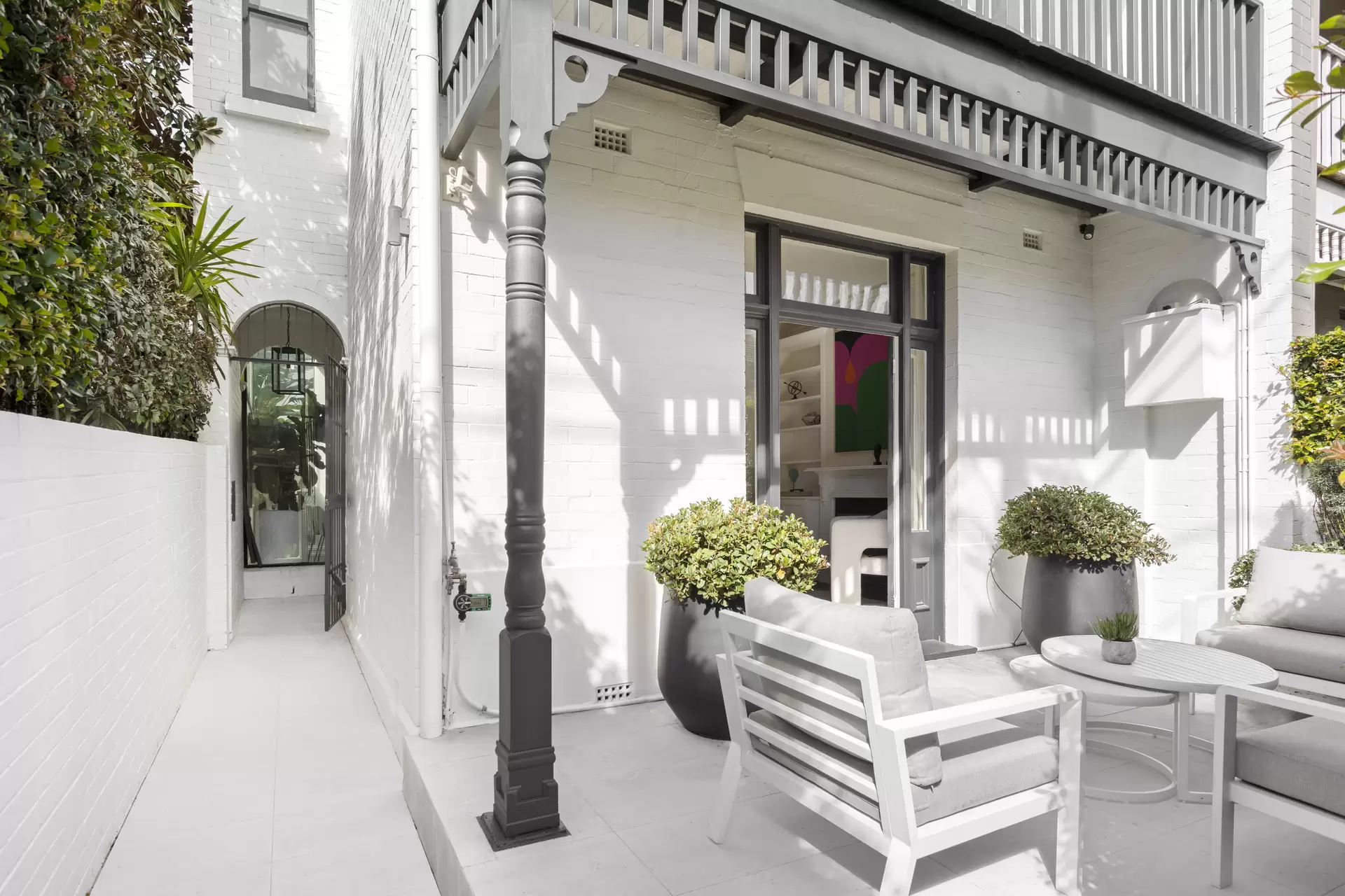45 Jersey Road, Woollahra Sold by Sydney Sotheby's International Realty - image 1