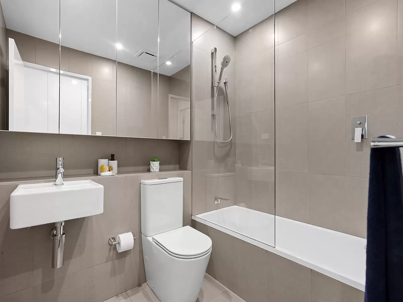 10/205 Maroubra Road, Maroubra Sold by Sydney Sotheby's International Realty - image 5