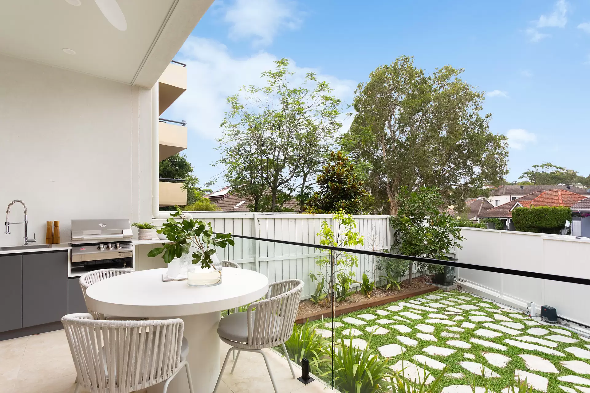 82 O'Brien Street, Bondi Beach Sold by Sydney Sotheby's International Realty - image 5