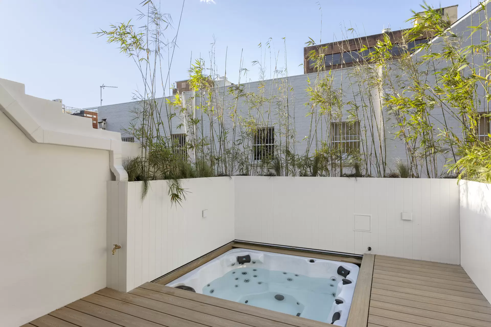 68 Cooper Street, Surry Hills Sold by Sydney Sotheby's International Realty - image 1