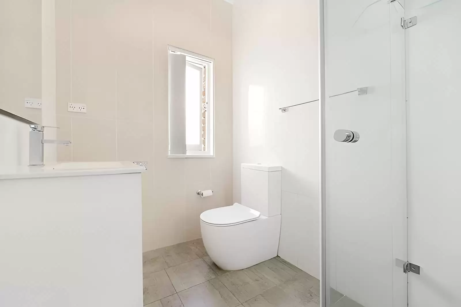1/171 Glenayr Avenue, Bondi Beach Leased by Sydney Sotheby's International Realty - image 4