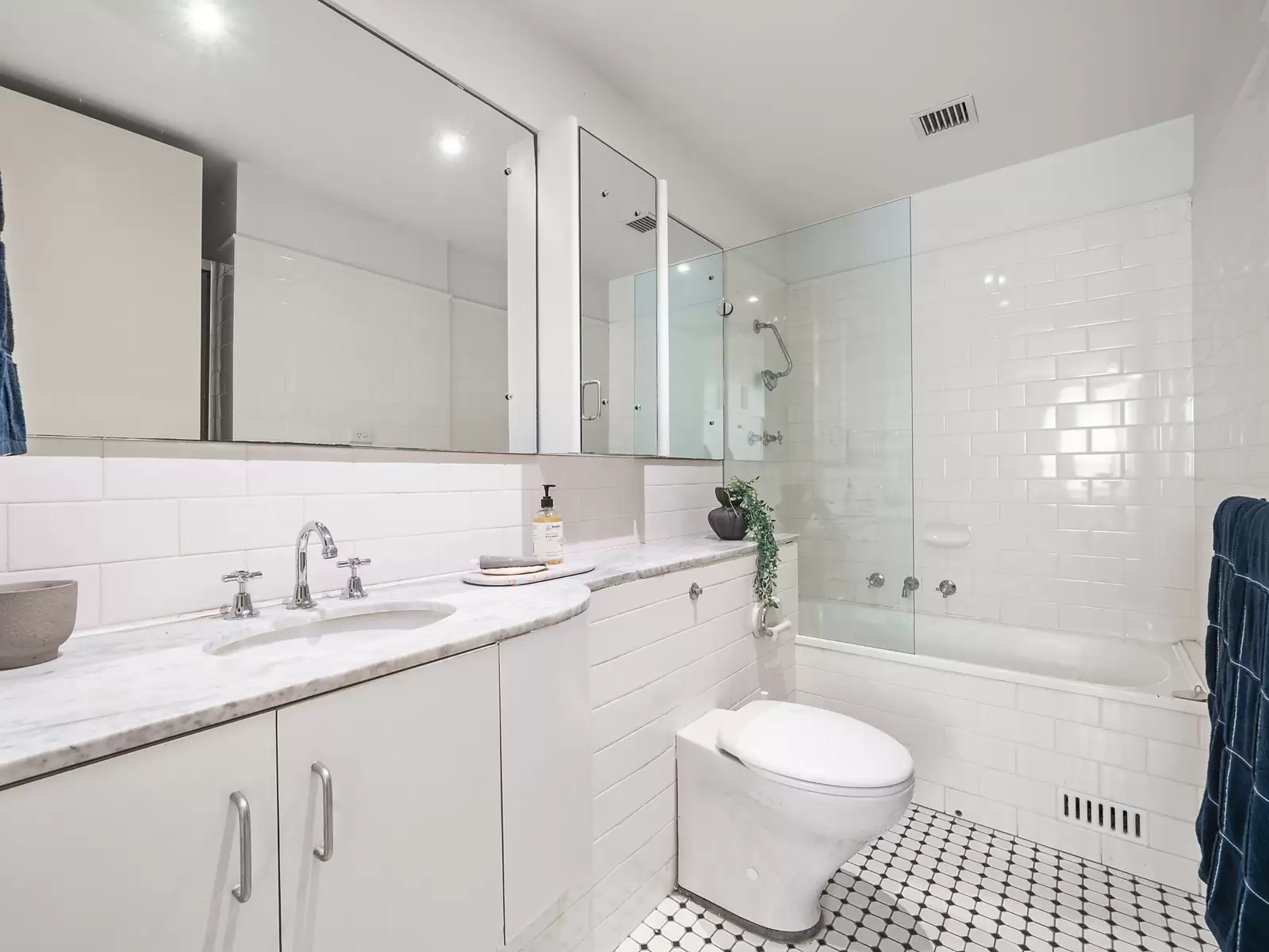 6/47 Yarranabbe Road, Darling Point Sold by Sydney Sotheby's International Realty - image 13