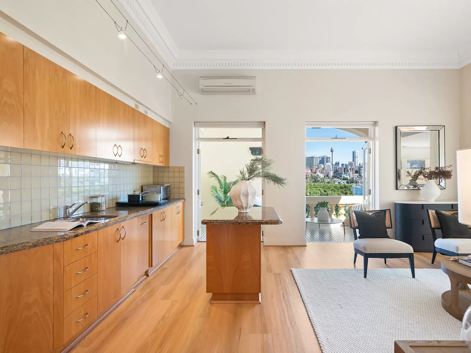 6/47 Yarranabbe Road, Darling Point Sold by Sydney Sotheby's International Realty - image 6