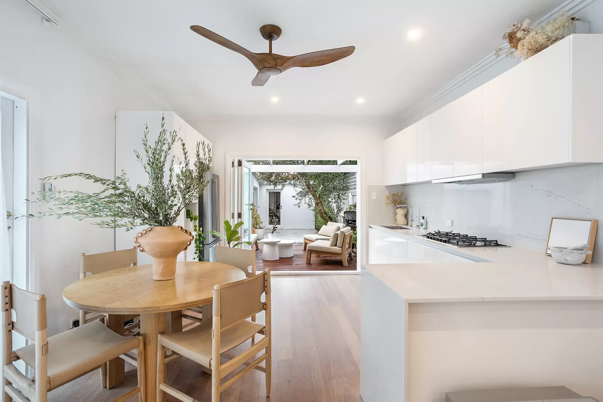 26 Garden Street, Maroubra Sold by Sydney Sotheby's International Realty - image 4