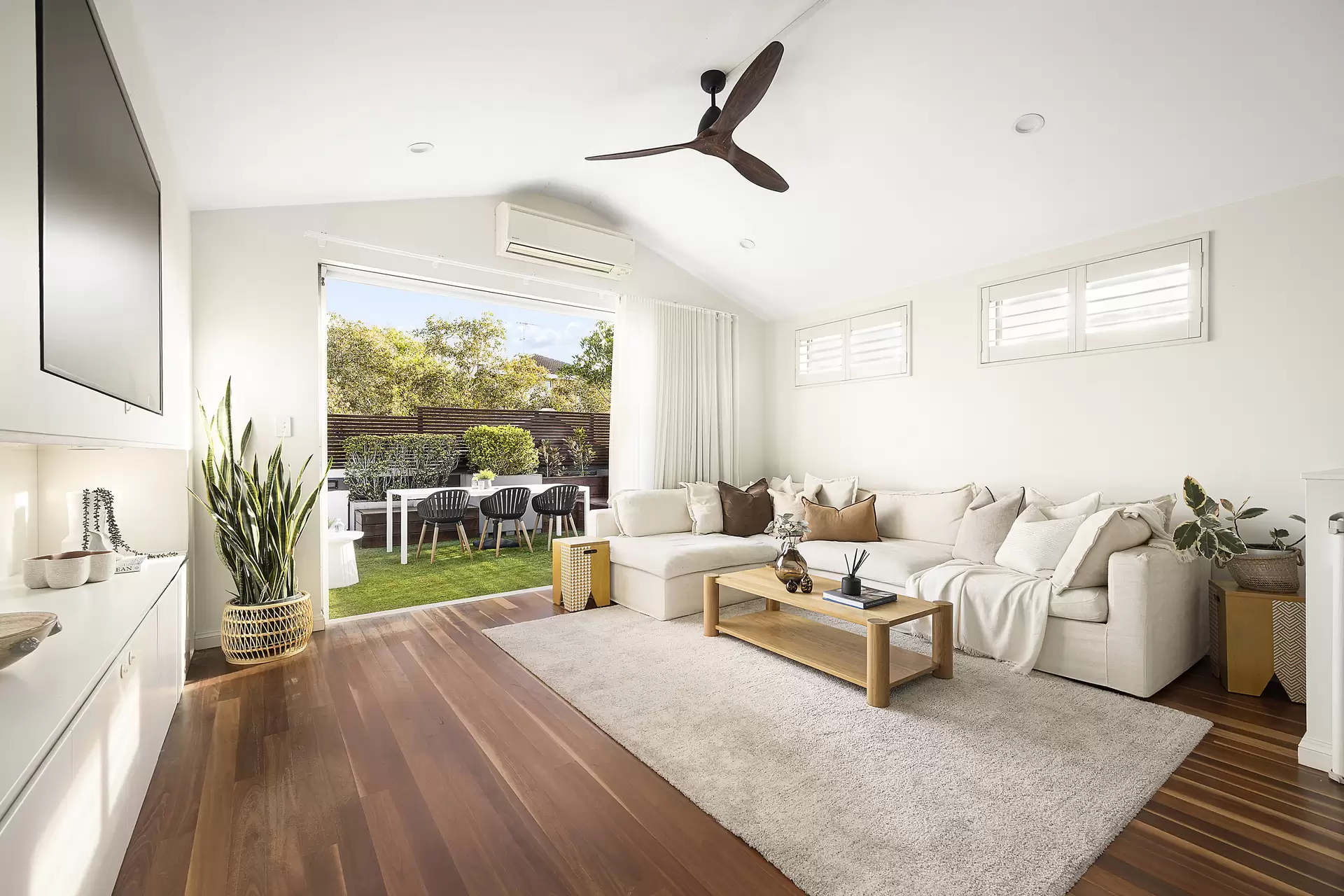 6/28 Roscoe Street, Bondi Beach Sold by Sydney Sotheby's International Realty - image 1