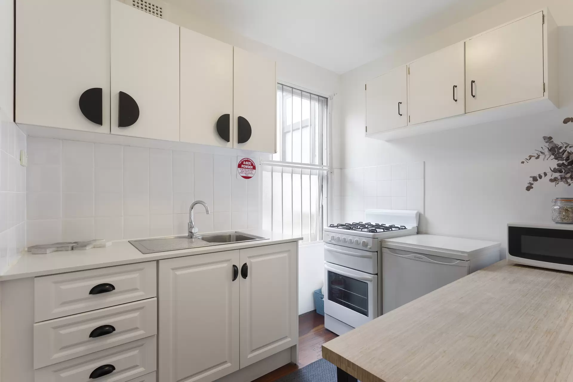 67 Womerah Avenue, Darlinghurst Sold by Sydney Sotheby's International Realty - image 1