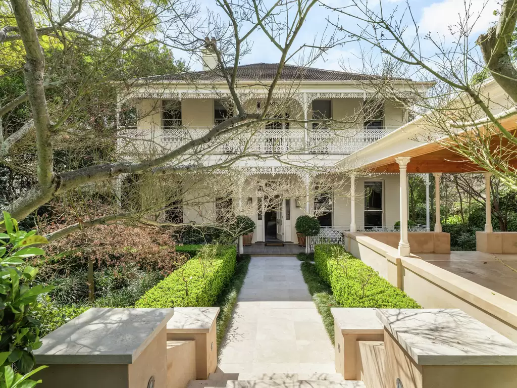 35 Grandview Street, Pymble Sold by Sydney Sotheby's International Realty