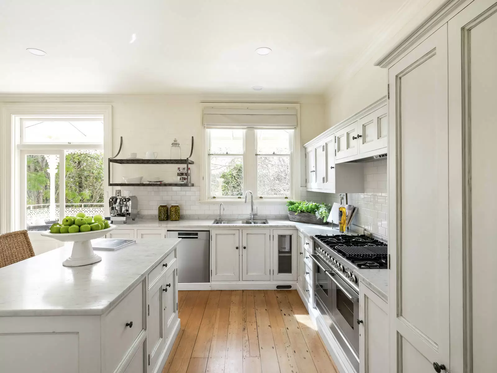35 Grandview Street, Pymble Sold by Sydney Sotheby's International Realty - image 8