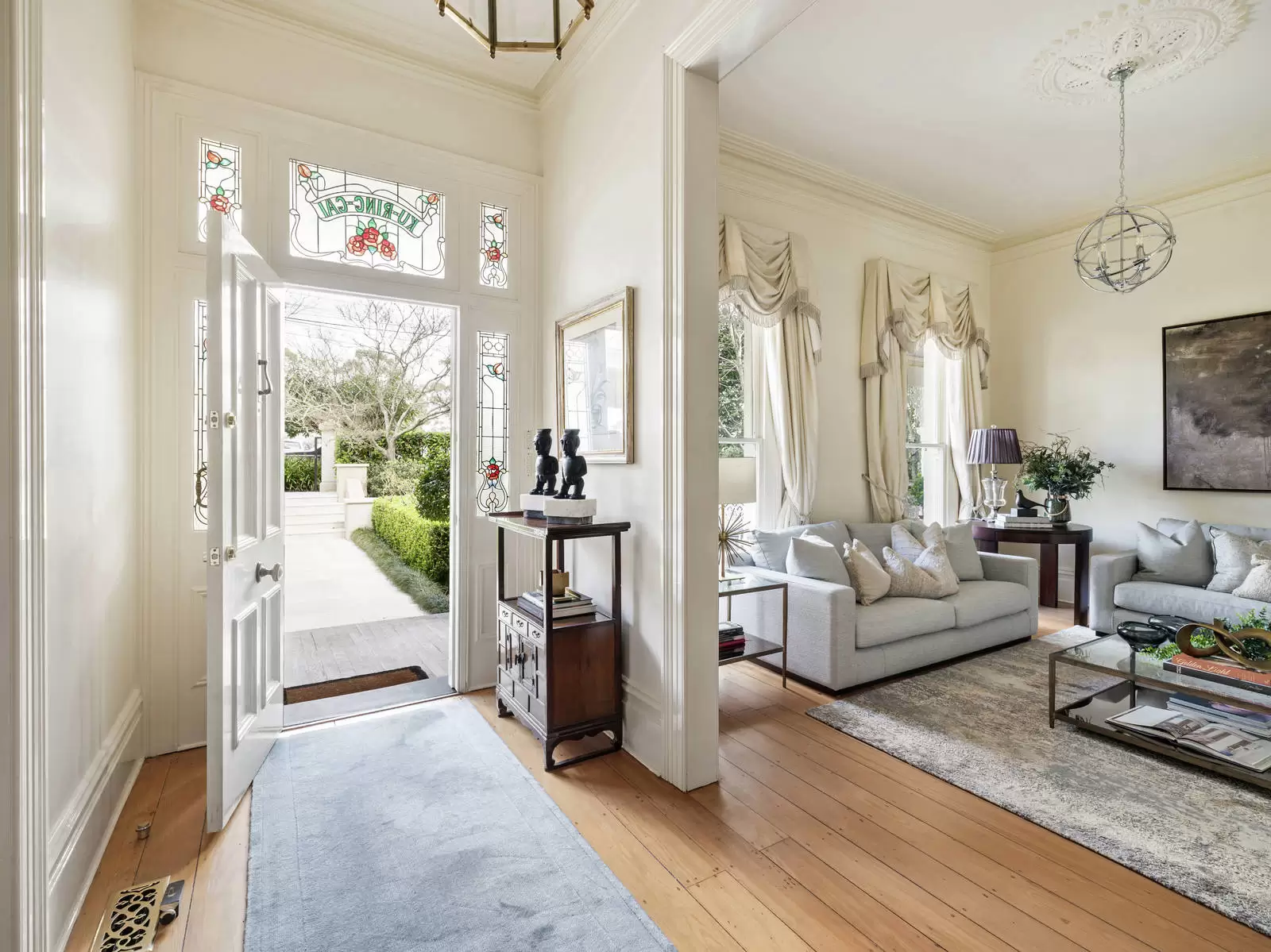 35 Grandview Street, Pymble Sold by Sydney Sotheby's International Realty - image 3