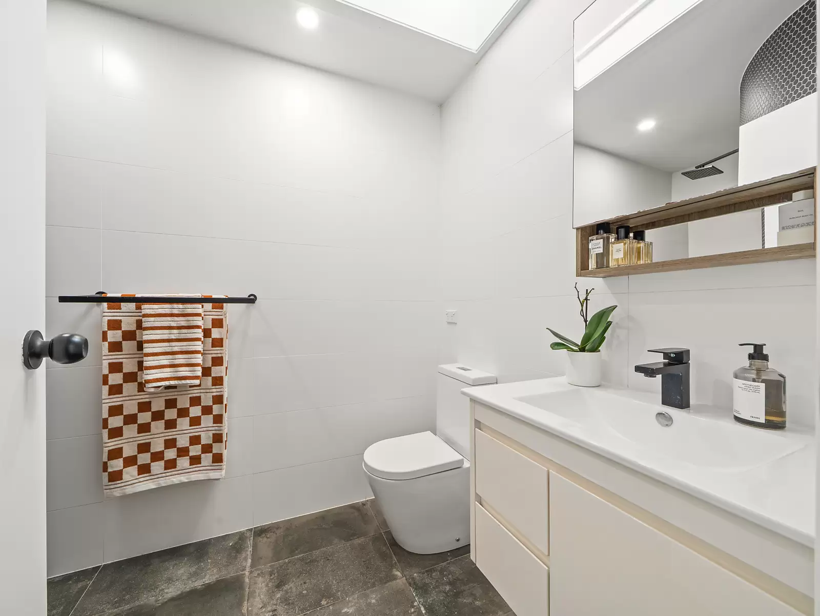 6 Elizabeth Place, Paddington Sold by Sydney Sotheby's International Realty - image 10