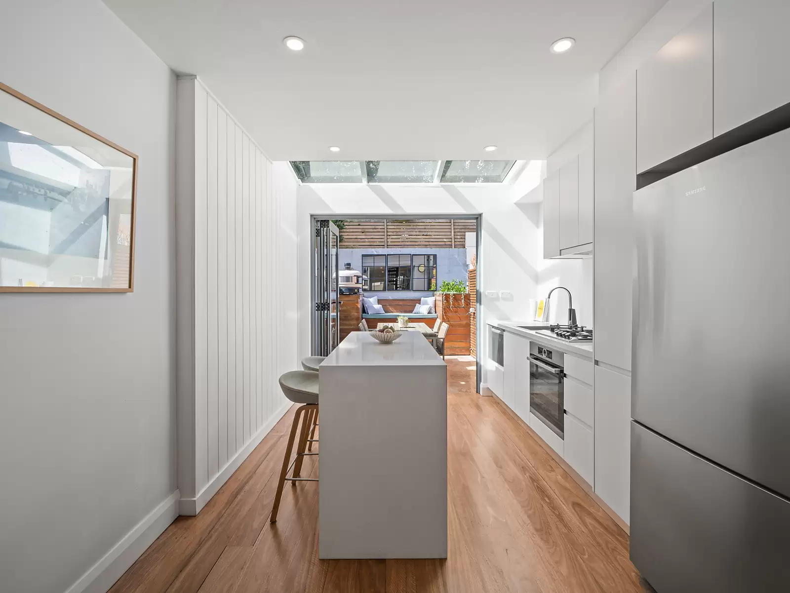 6 Elizabeth Place, Paddington Sold by Sydney Sotheby's International Realty - image 2