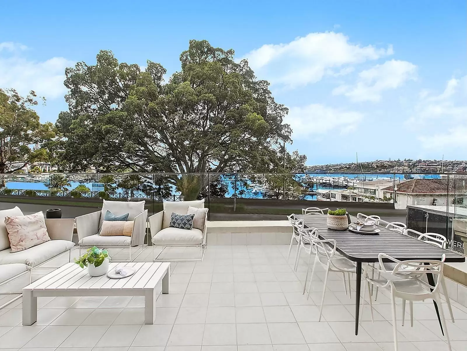 2/585 New South Head Road, Rose Bay For Sale by Sydney Sotheby's International Realty - image 2