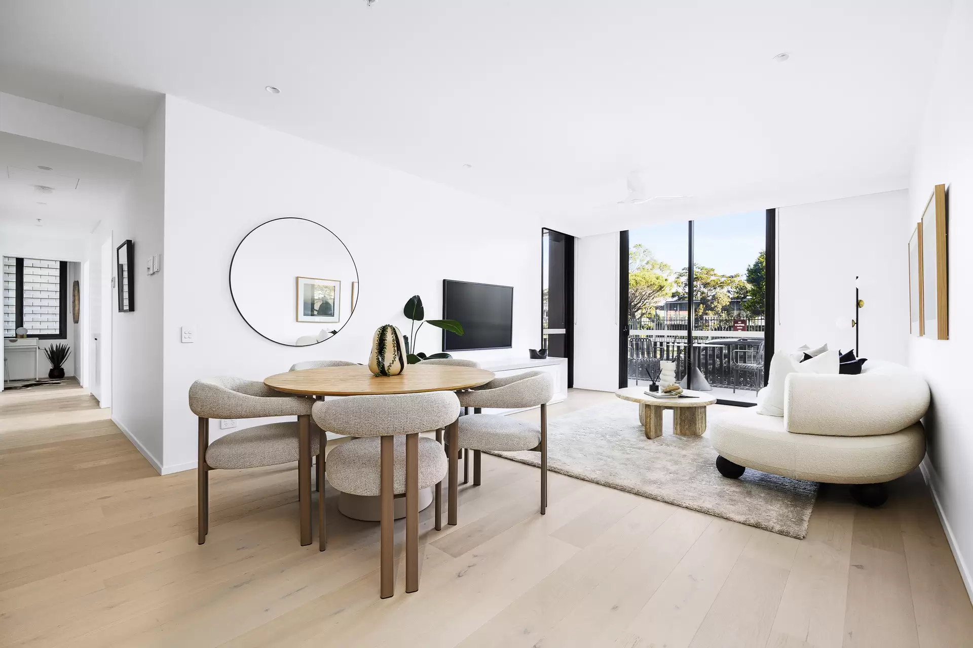6/30 Young Street, Randwick Sold by Sydney Sotheby's International Realty - image 4