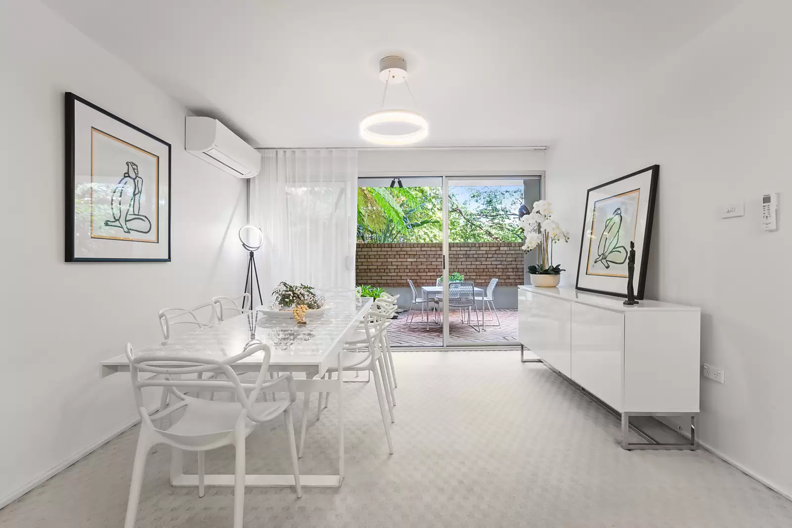 1/54 Darling Point Road, Darling Point Sold by Sydney Sotheby's International Realty - image 3