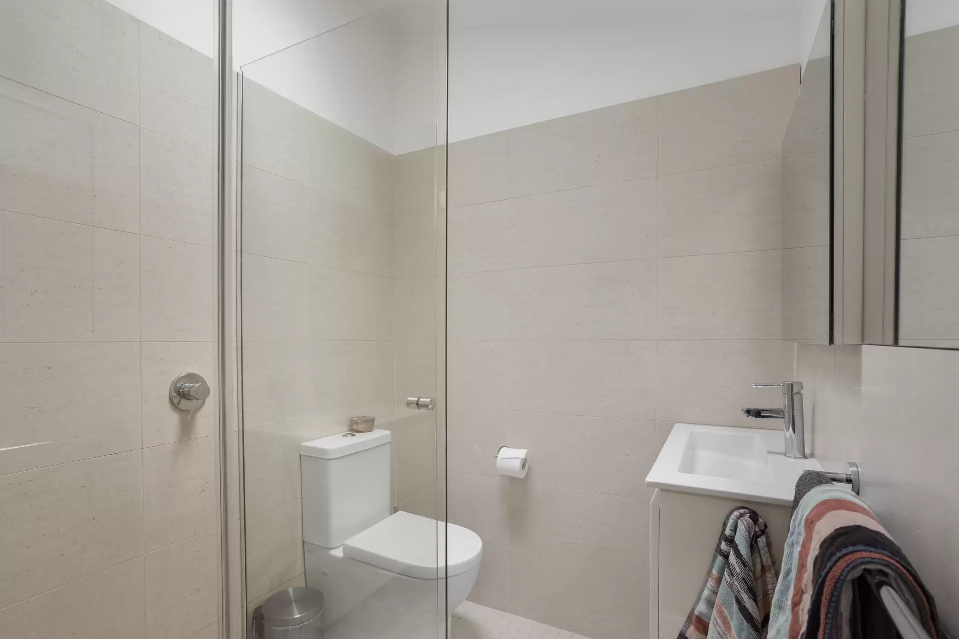 27 Phelps Street, Surry Hills Sold by Sydney Sotheby's International Realty - image 1