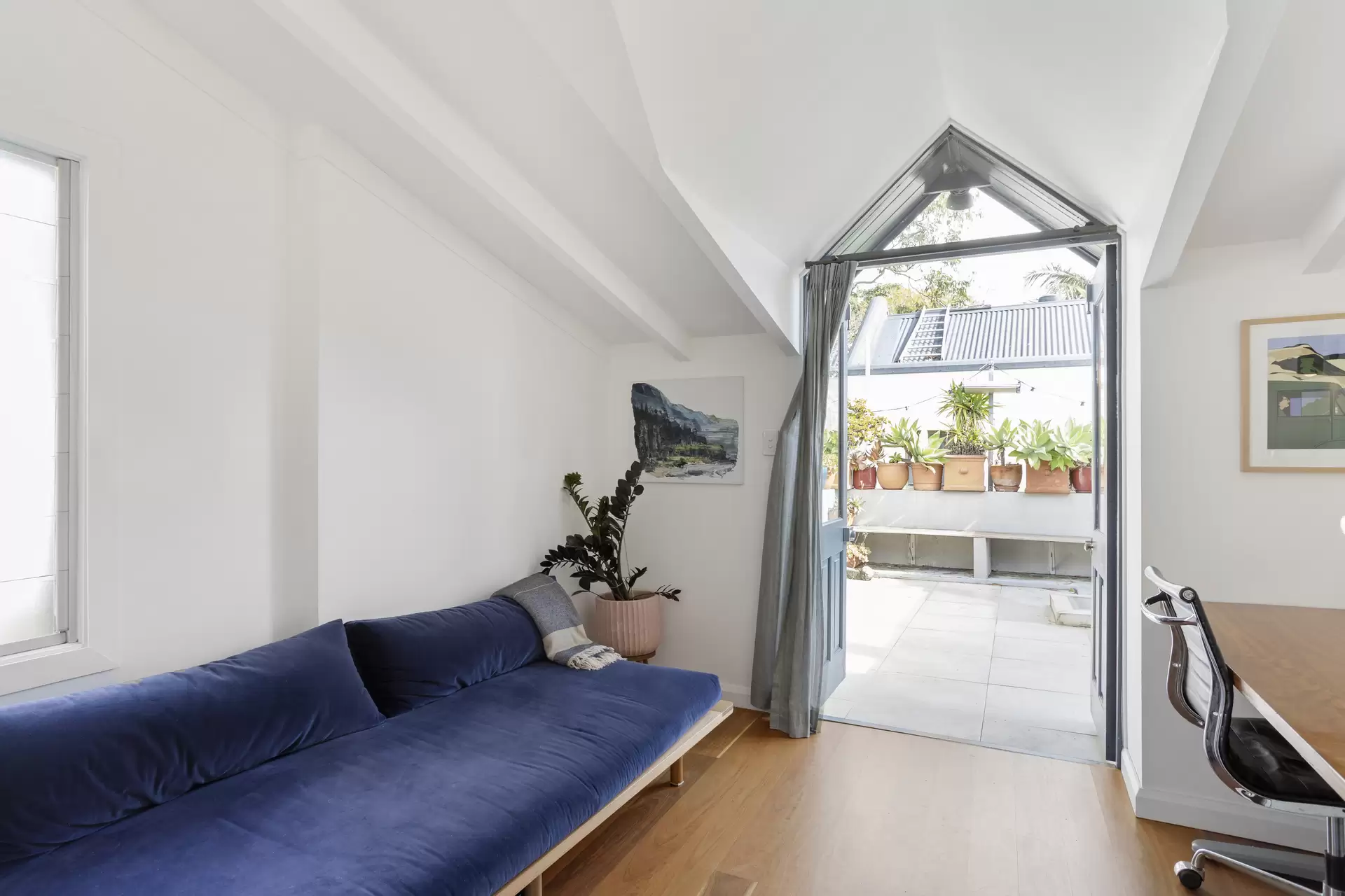 27 Phelps Street, Surry Hills Sold by Sydney Sotheby's International Realty - image 1