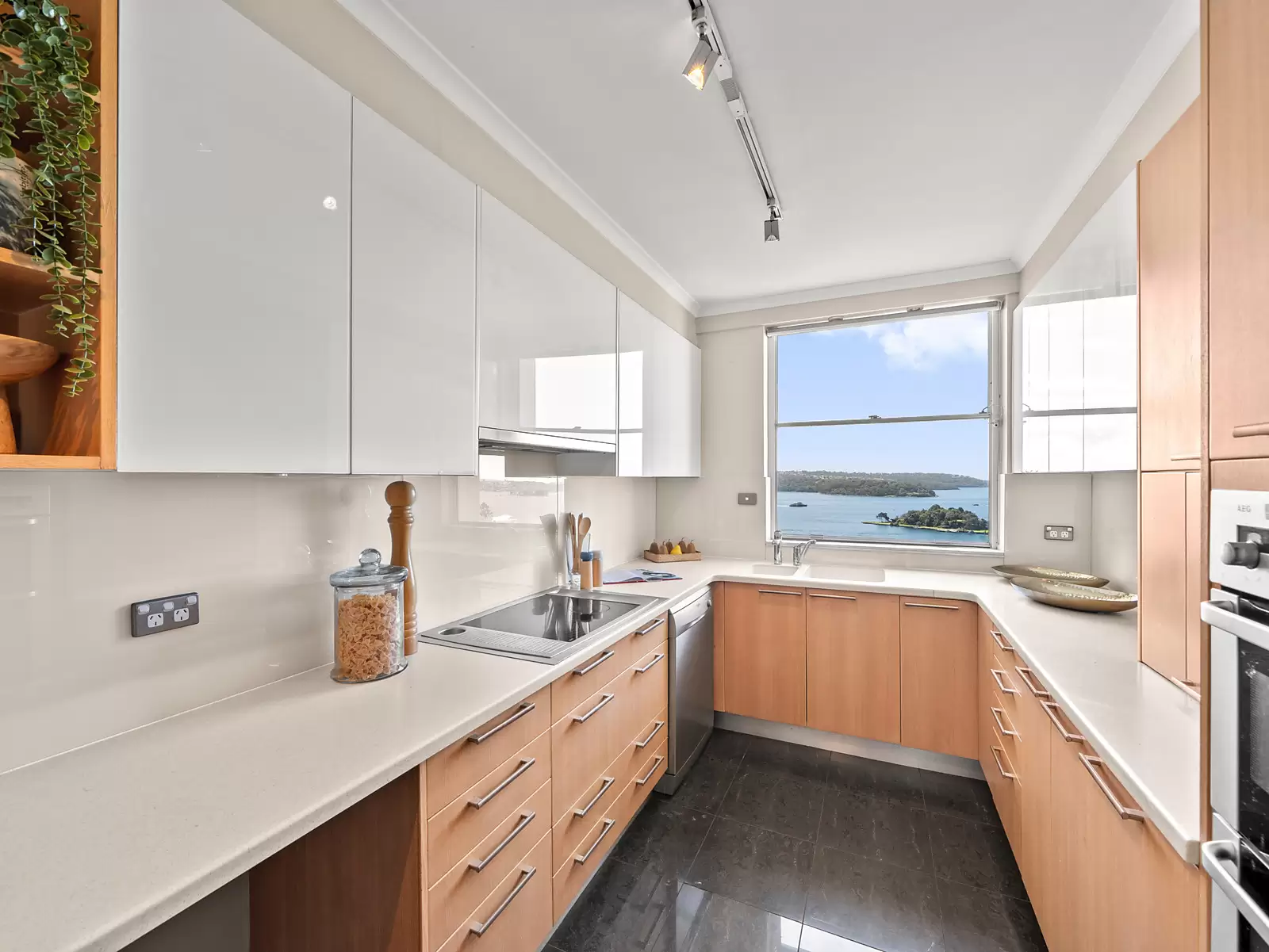 11C/13-15 Thornton Street, Darling Point Sold by Sydney Sotheby's International Realty - image 8