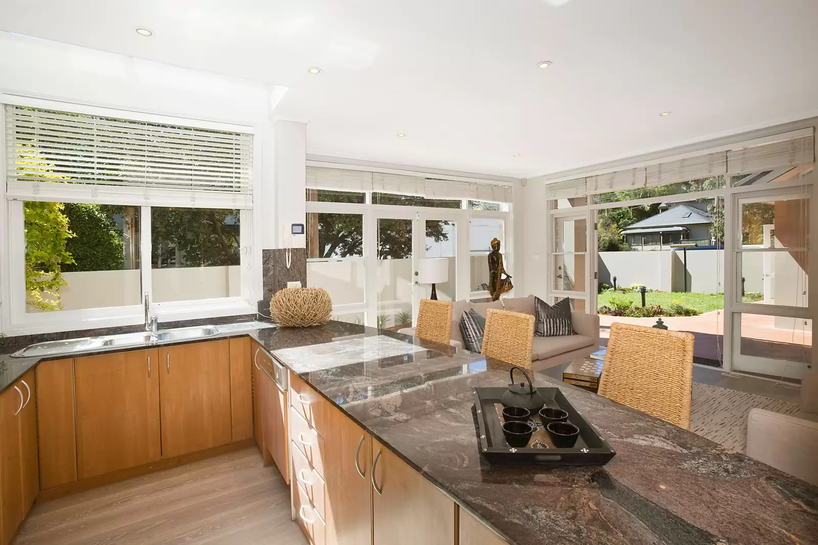 2 Epping Road, Double Bay Sold by Sydney Sotheby's International Realty - image 12