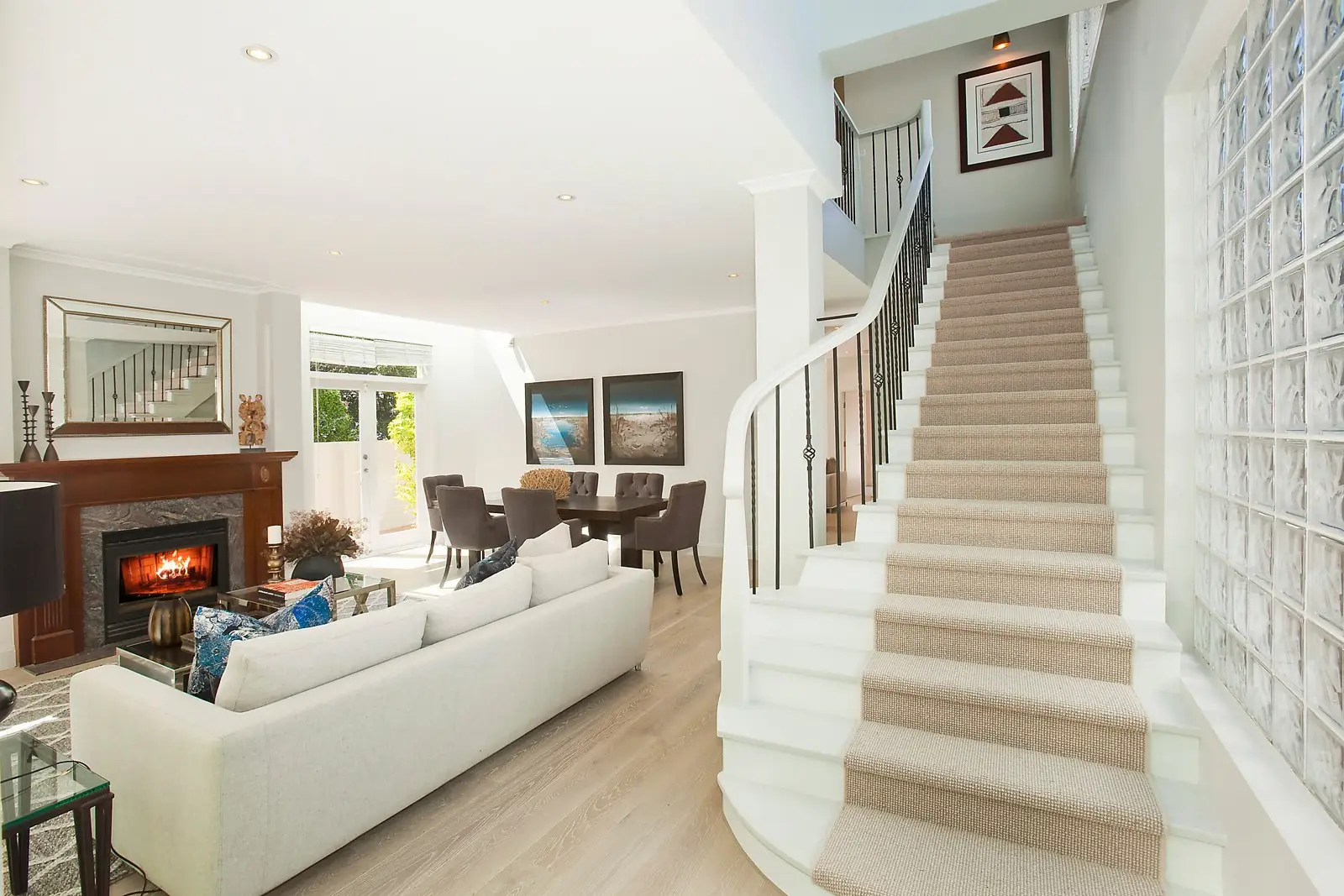 2 Epping Road, Double Bay Sold by Sydney Sotheby's International Realty - image 3