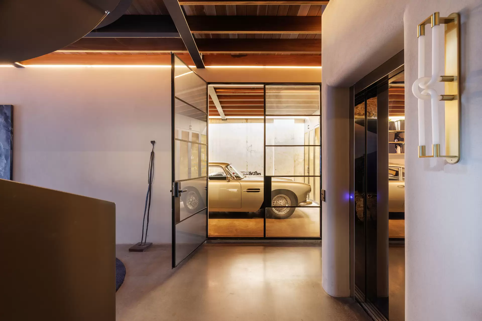 26-28 Rainford Street, Surry Hills Sold by Sydney Sotheby's International Realty - image 1