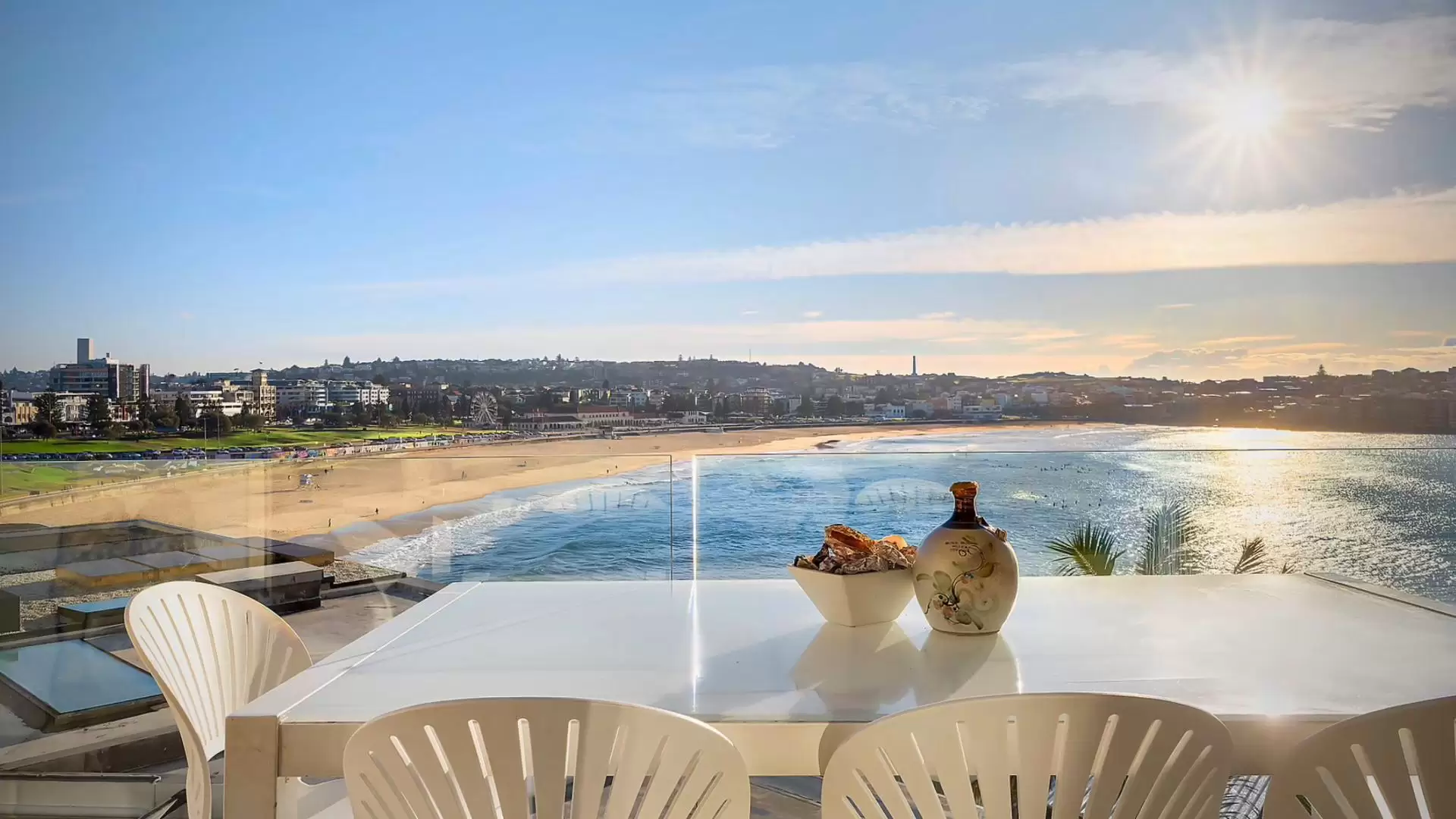 9/16 Notts Avenue, Bondi Beach Sold by Sydney Sotheby's International Realty - image 1