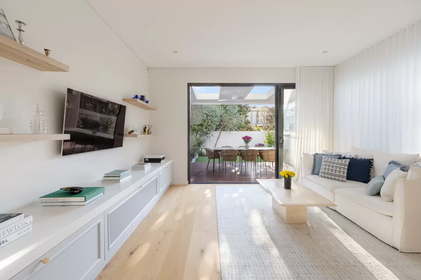8 Clifton Road, Clovelly Sold by Sydney Sotheby's International Realty - image 3