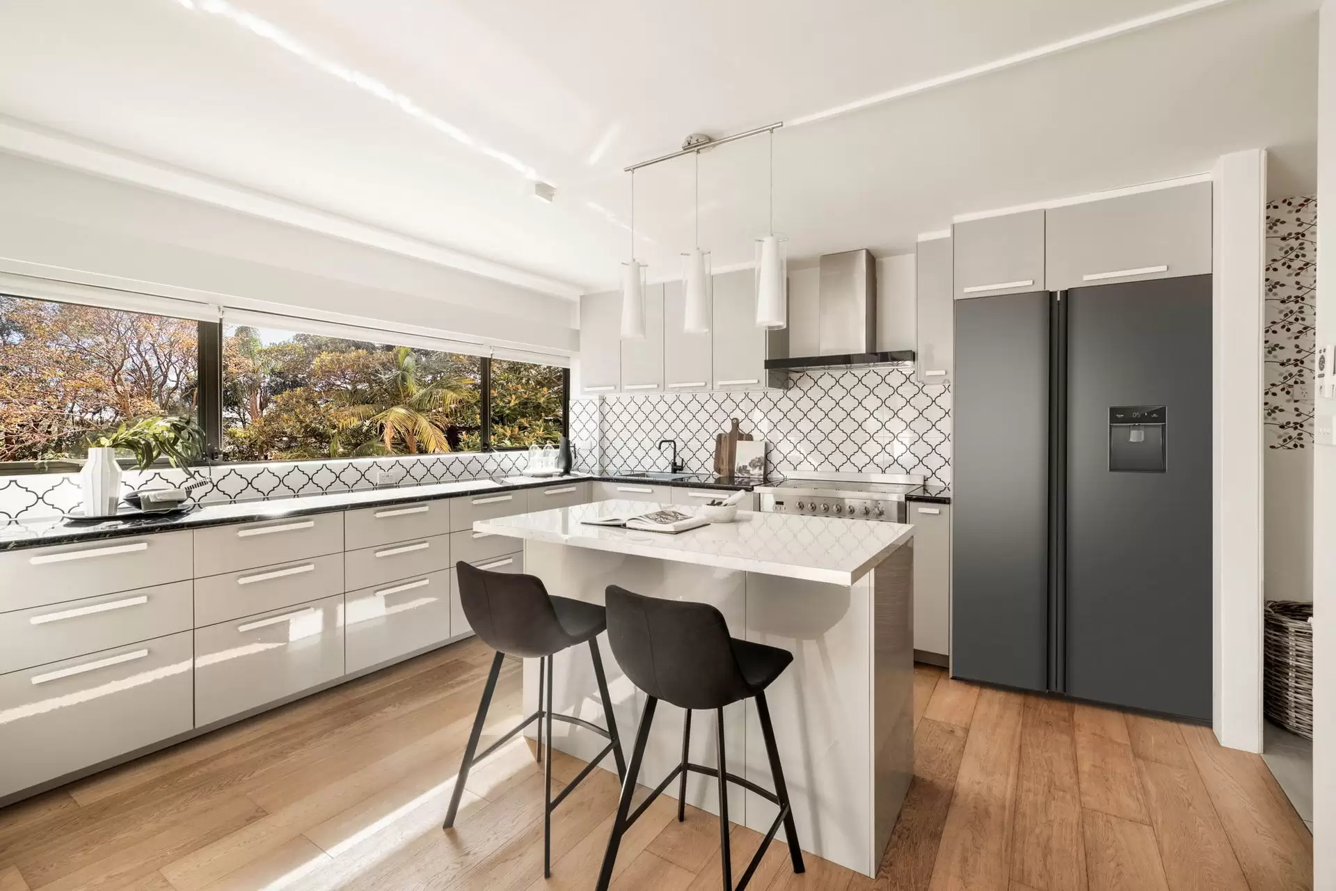 14/351 Edgecliff Road, Edgecliff Sold by Sydney Sotheby's International Realty - image 4