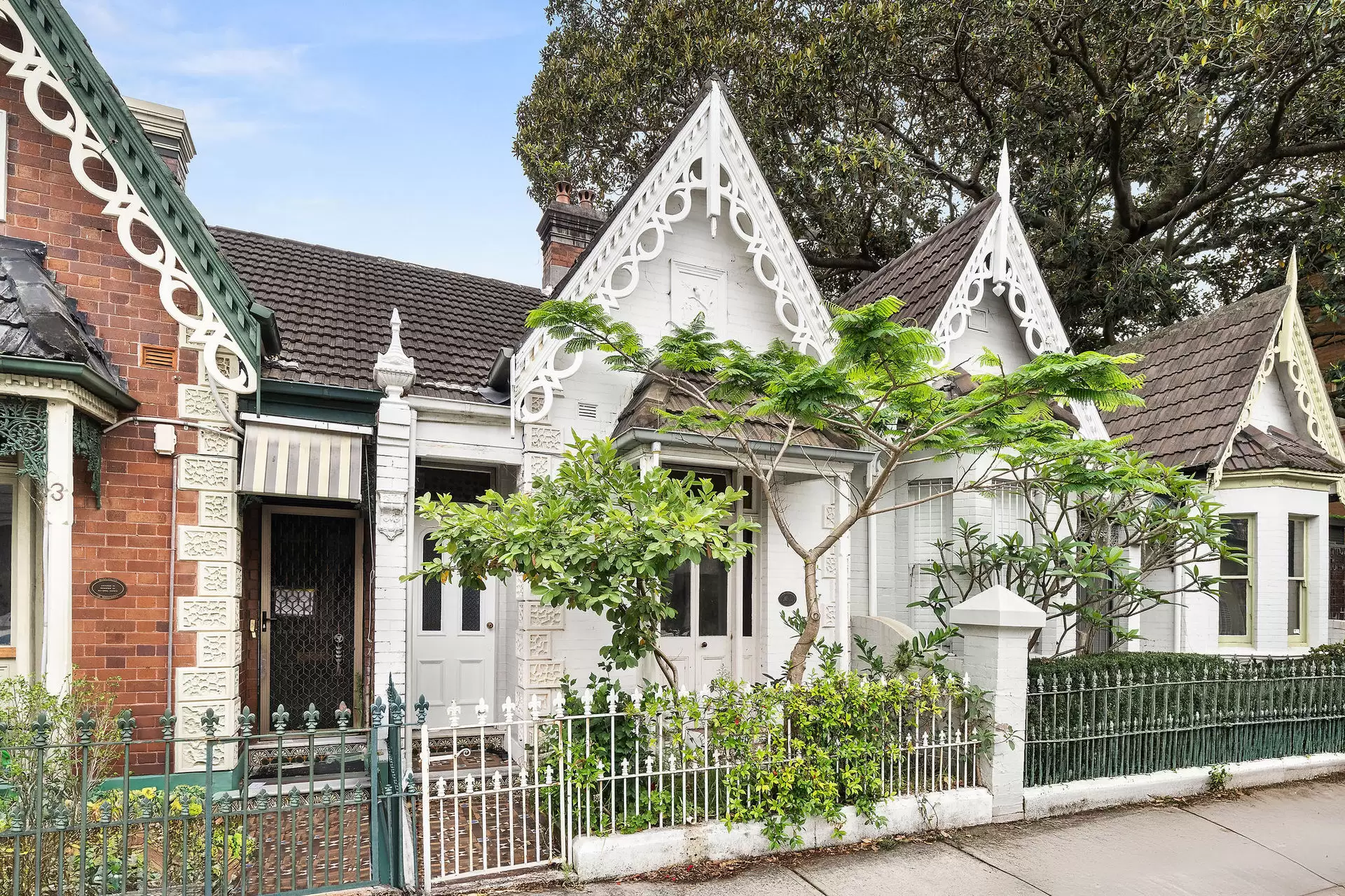 4 Woods Avenue, Woollahra For Sale by Sydney Sotheby's International Realty - image 1