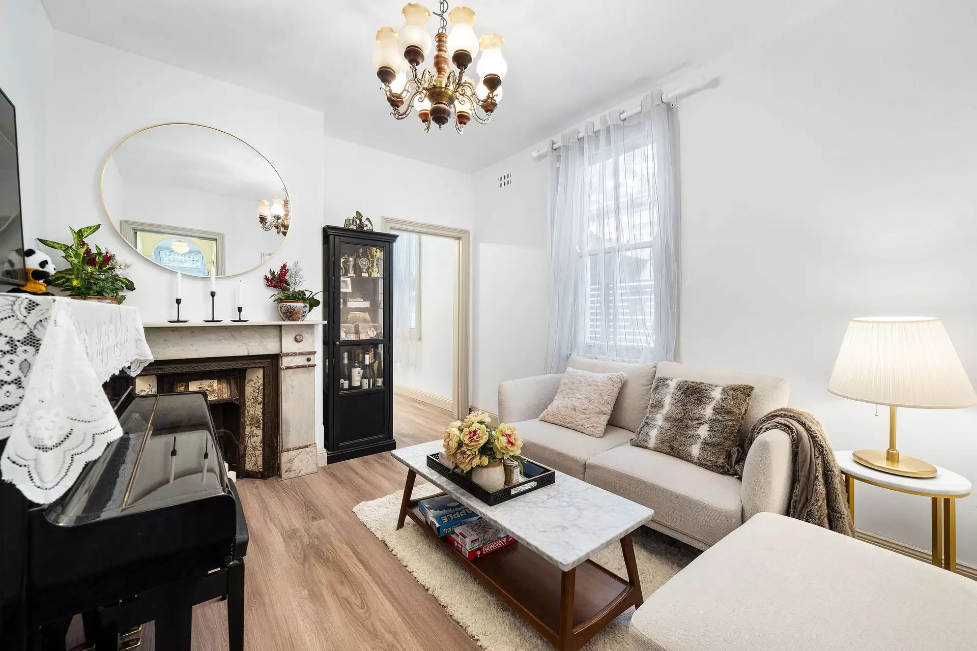 4 Woods Avenue, Woollahra For Sale by Sydney Sotheby's International Realty - image 2
