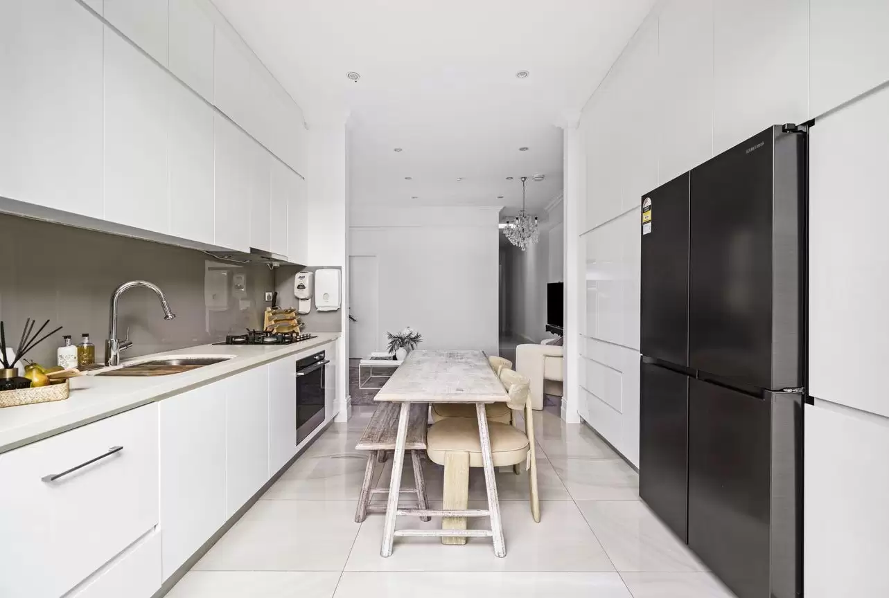 8 Bon Accord Avenue, Bondi Junction Sold by Sydney Sotheby's International Realty - image 6