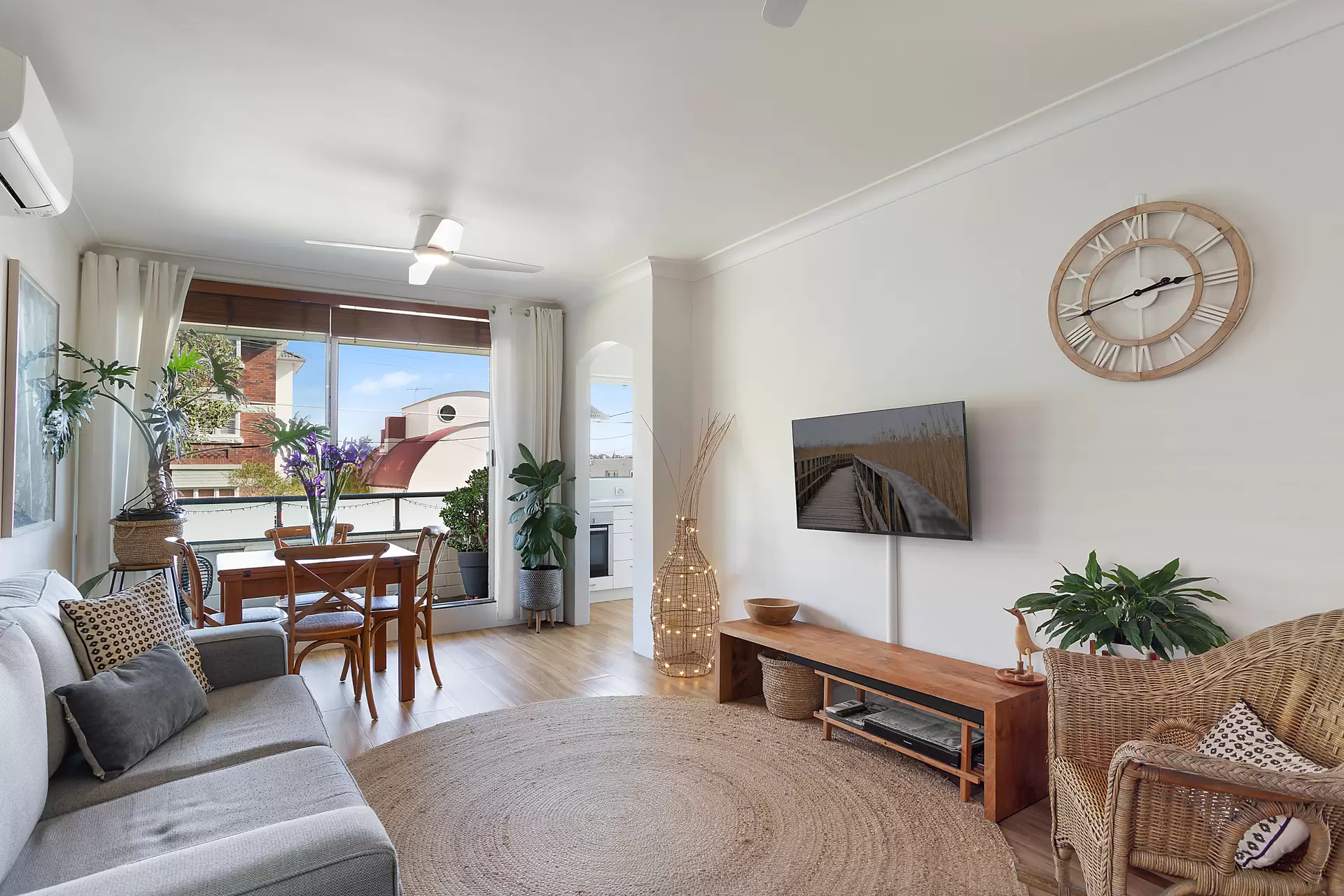 1/10-16 Melrose Parade, Clovelly Sold by Sydney Sotheby's International Realty - image 1