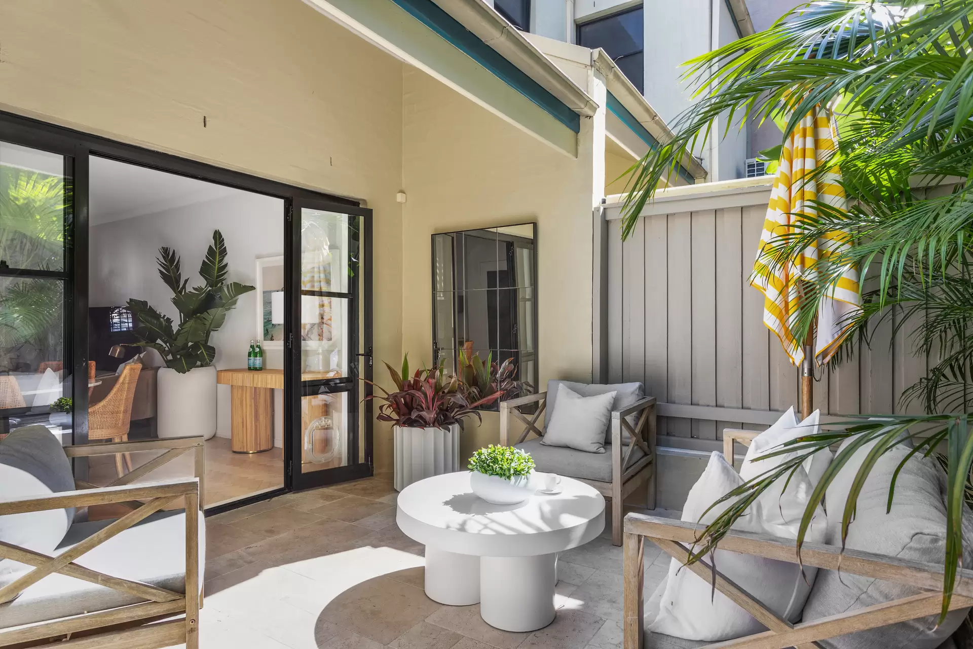 2/269 Riley Street (access Via Little Riley Street), Surry Hills Sold by Sydney Sotheby's International Realty - image 1