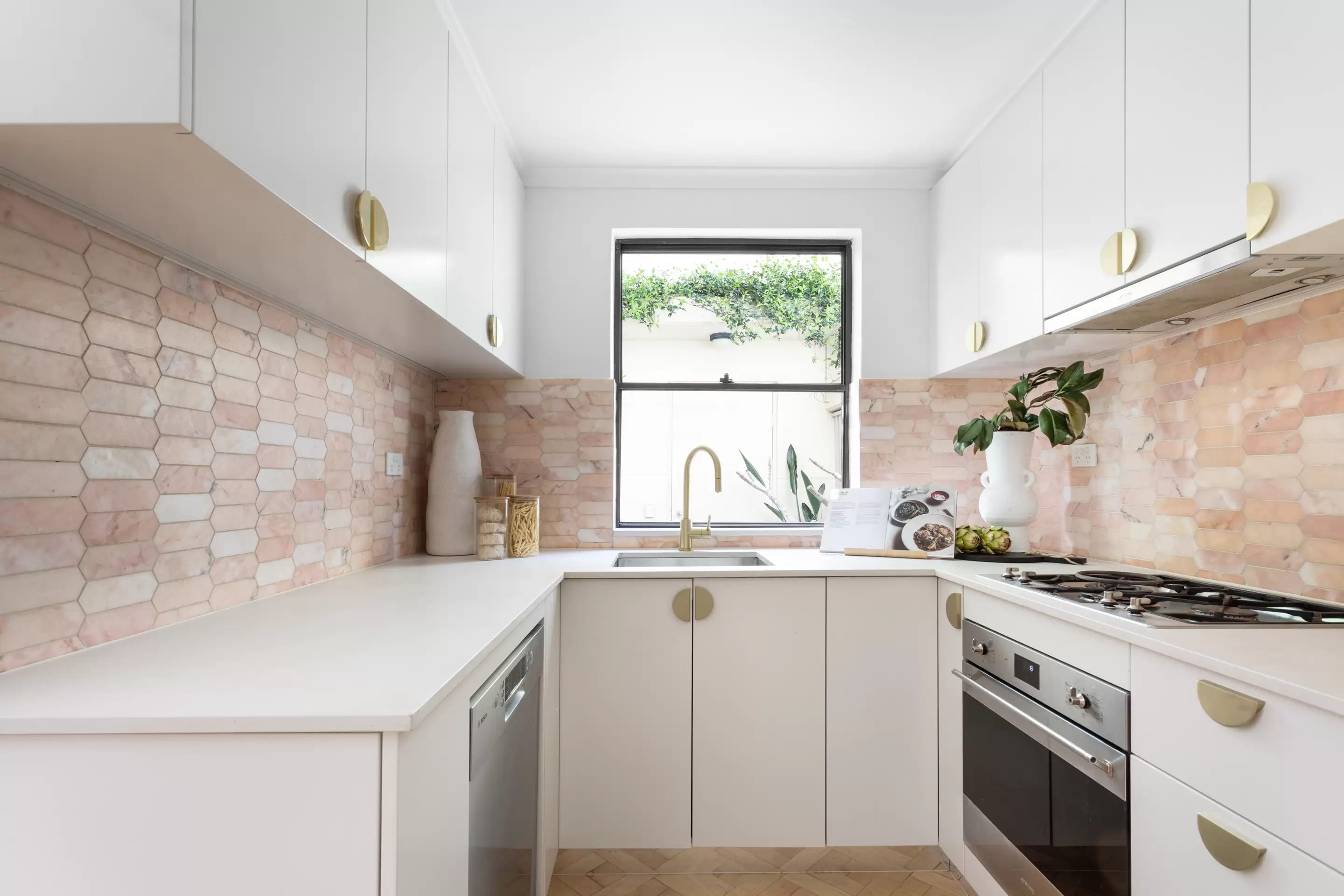 2/269 Riley Street (access Via Little Riley Street), Surry Hills Sold by Sydney Sotheby's International Realty - image 7