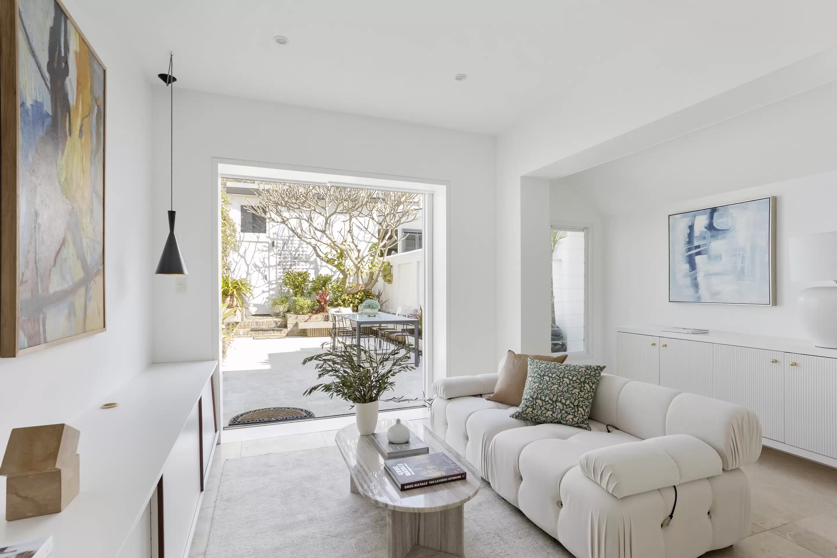 110 Edgecliff Road, Woollahra Sold by Sydney Sotheby's International Realty - image 2