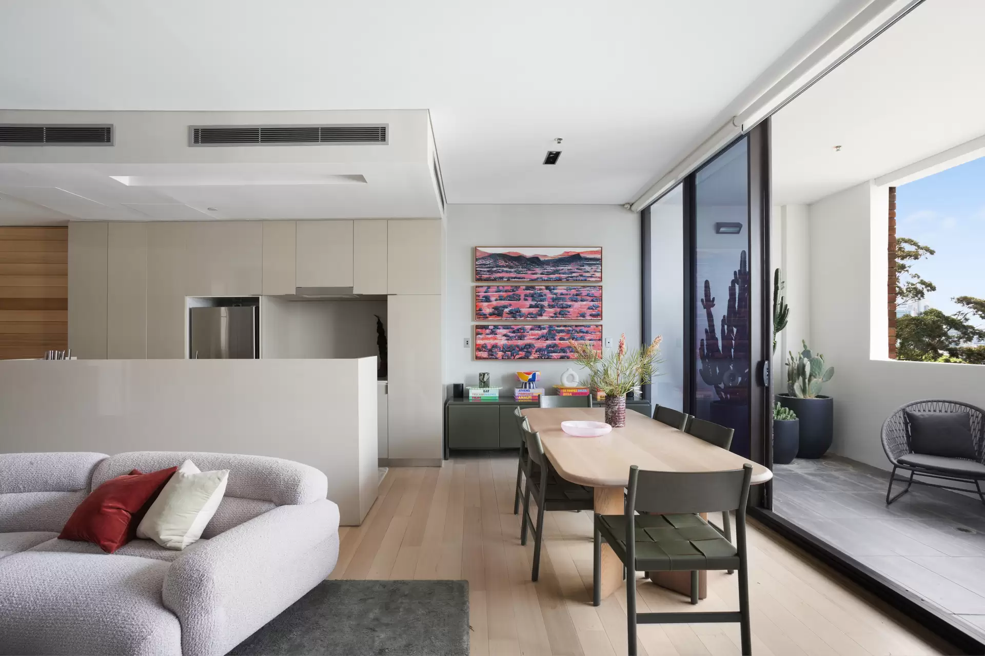 504/437 Bourke Street, Surry Hills Sold by Sydney Sotheby's International Realty - image 1