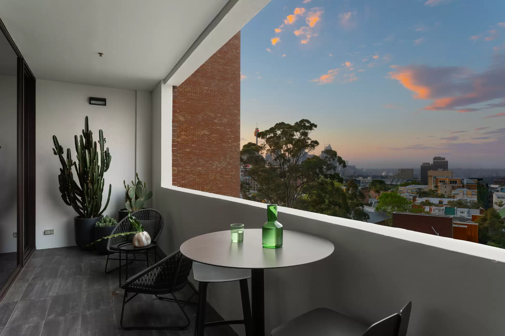 504/437 Bourke Street, Surry Hills Sold by Sydney Sotheby's International Realty - image 1