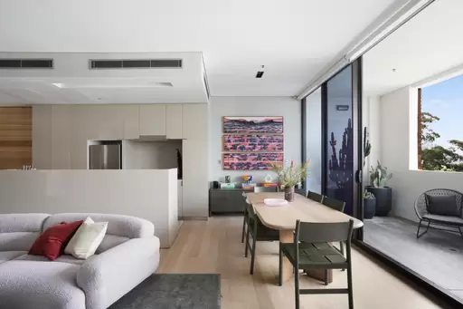 504/437 Bourke Street, Surry Hills Sold by Sydney Sotheby's International Realty