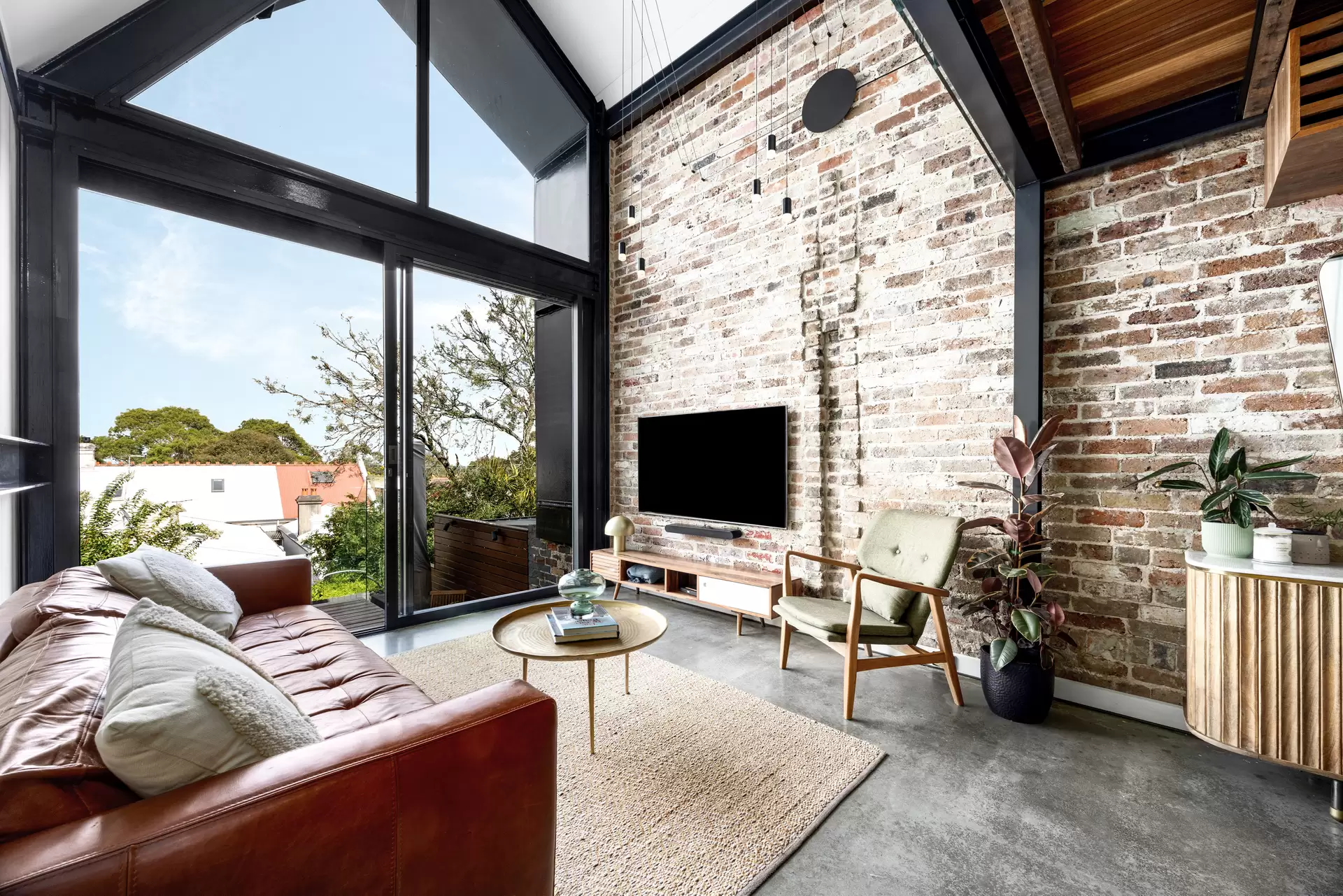 16 Cables Place, Waverley Sold by Sydney Sotheby's International Realty - image 1
