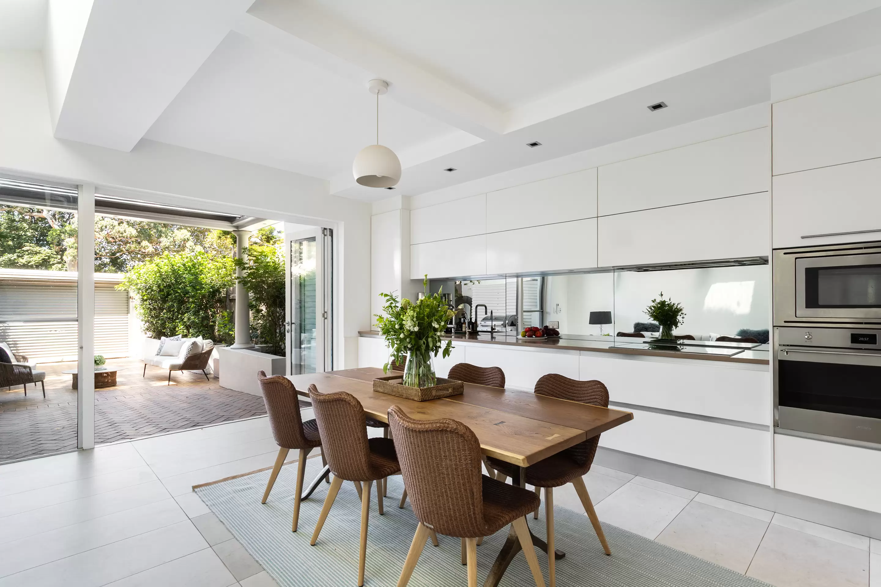 556 Bourke Street, Surry Hills Sold by Sydney Sotheby's International Realty - image 8