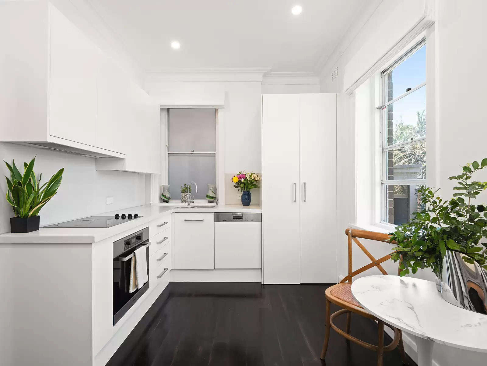 7/121-123 Darling Point Road, Darling Point Sold by Sydney Sotheby's International Realty - image 6