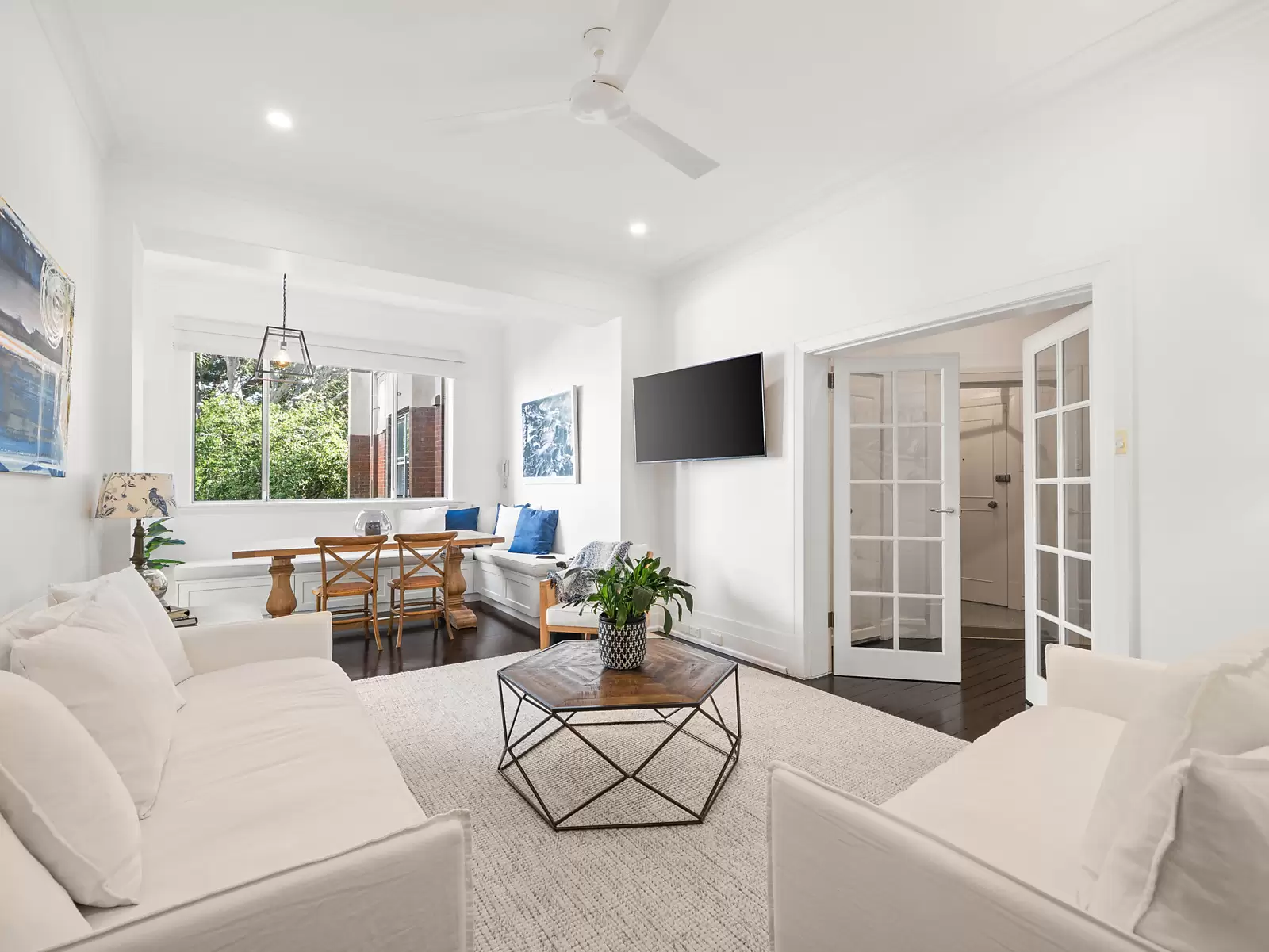 7/121-123 Darling Point Road, Darling Point Sold by Sydney Sotheby's International Realty - image 3