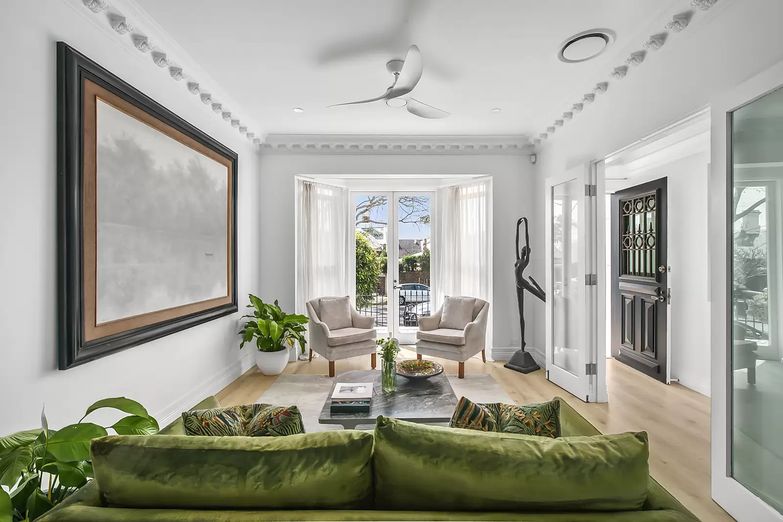 130 Fletcher Street, Woollahra Sold by Sydney Sotheby's International Realty - image 4