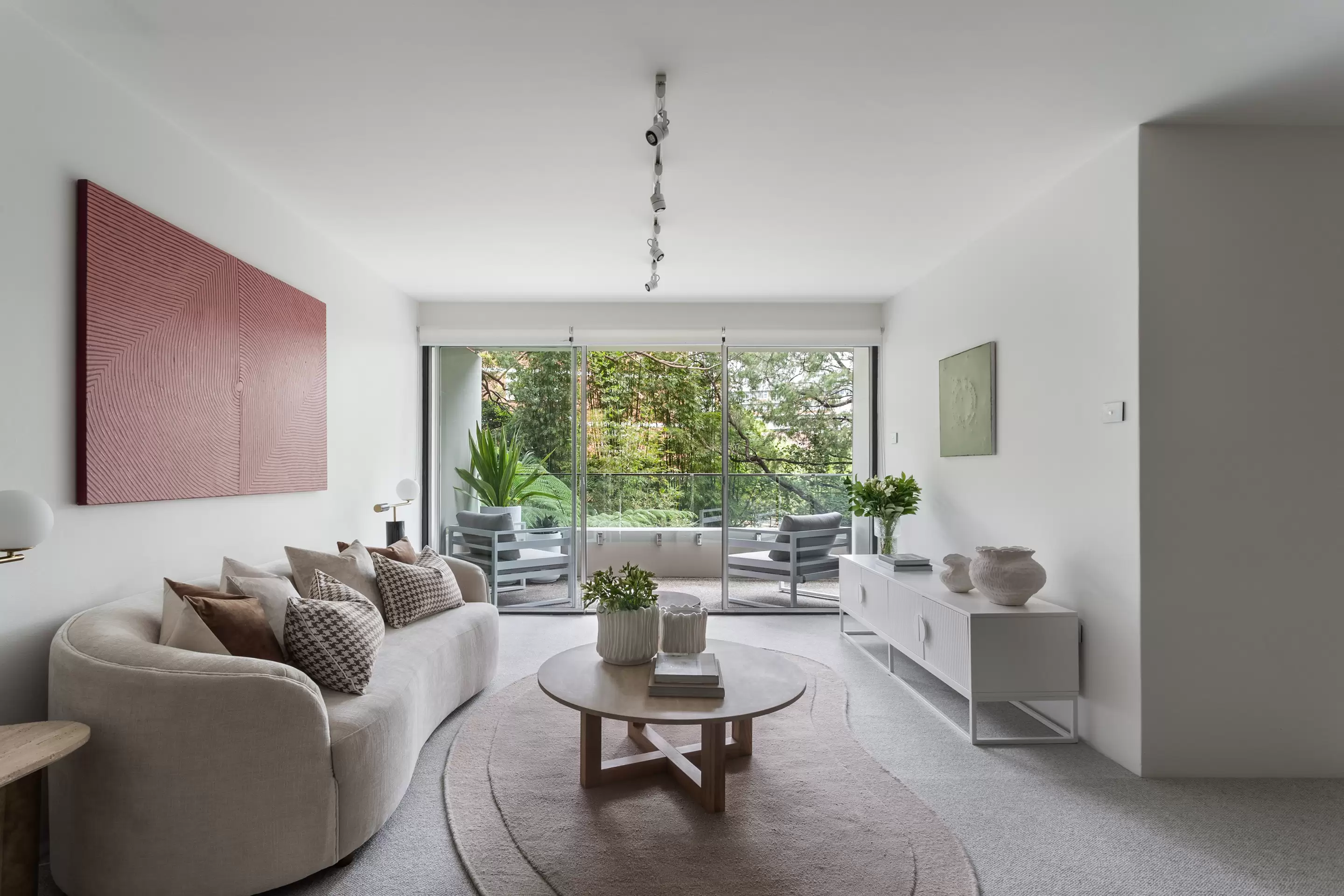 4/54 Darling Point Road, Darling Point Sold by Sydney Sotheby's International Realty - image 2