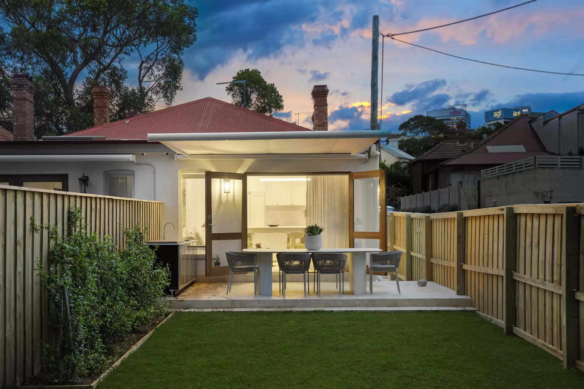 34 Whaling Road, North Sydney Sold by Sydney Sotheby's International Realty - image 1