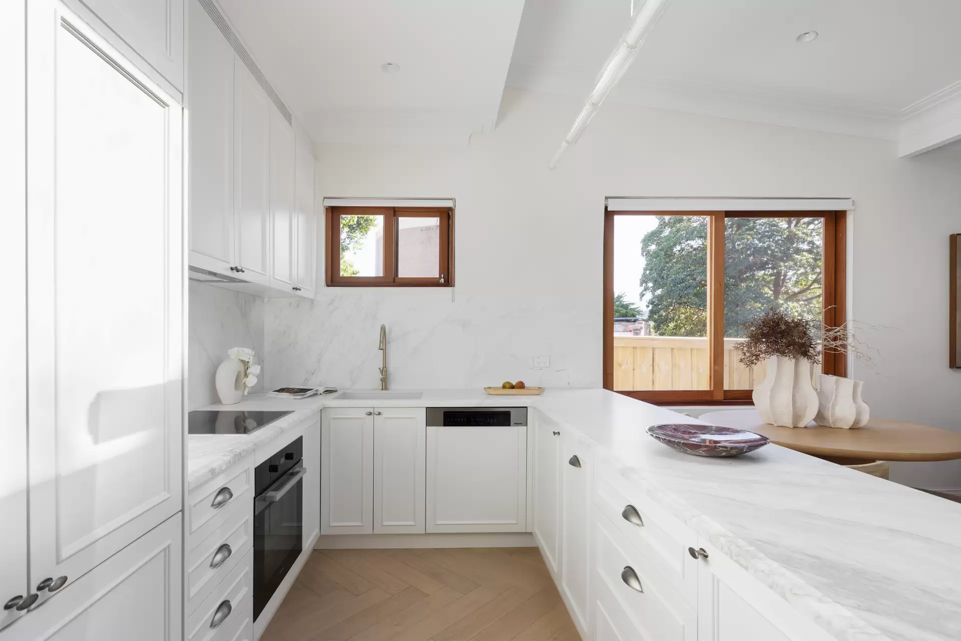 34 Whaling Road, North Sydney Sold by Sydney Sotheby's International Realty - image 1