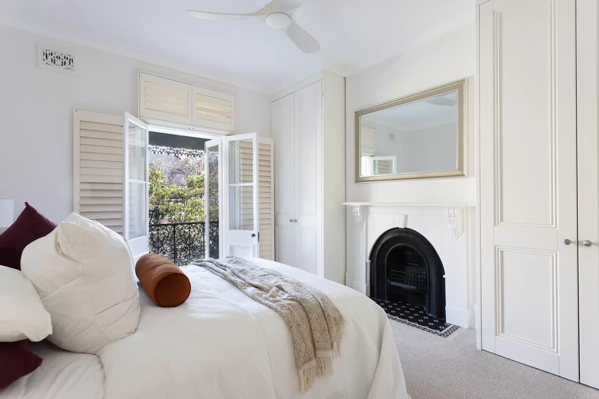 48 Heeley Street, Paddington Sold by Sydney Sotheby's International Realty - image 1